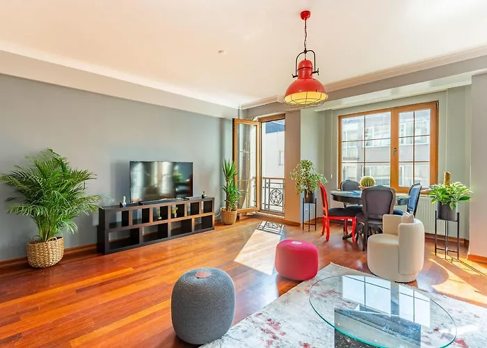 Outstanding Flat With Calming View Near Trendy Attractions In Nisantasi *