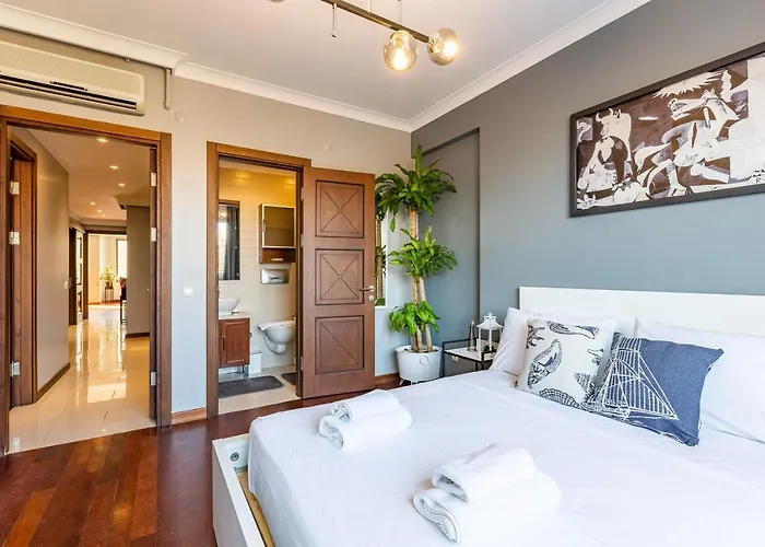 Outstanding Flat With Calming View Near Trendy Attractions In Nisantasi