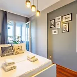 Daire Outstanding Flat With Calming View Near Trendy Attractions In Nisantasi İstanbul