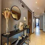 Daire Outstanding Flat With Calming View Near Trendy Attractions In Nisantasi İstanbul